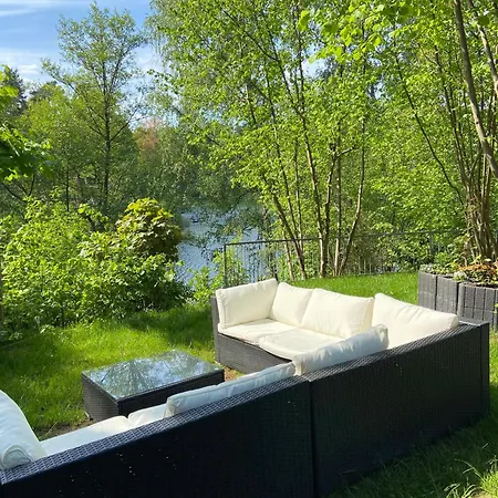 Nyaraló Haus Mit Garten *